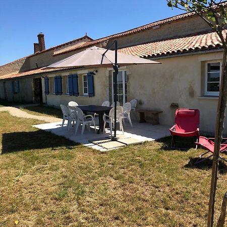 Villa La Bénetière à Saint-Valérien Extérieur photo