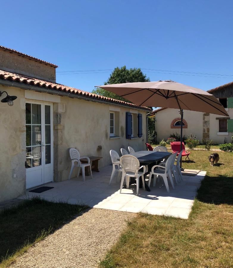 Villa La Bénetière à Saint-Valérien Extérieur photo